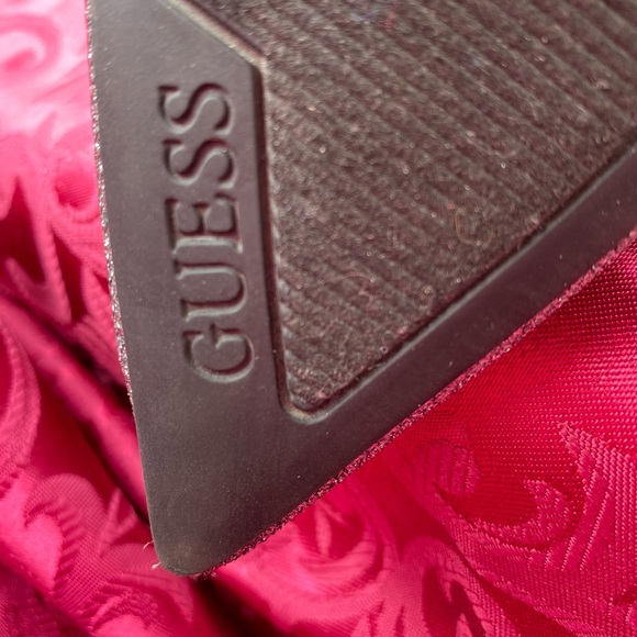 🎉💎🎉HOST PICK BEST IN SHOES POSH PARTY🎉💎🎉Guess Silver mesh heels never worn - Picture 7 of 11